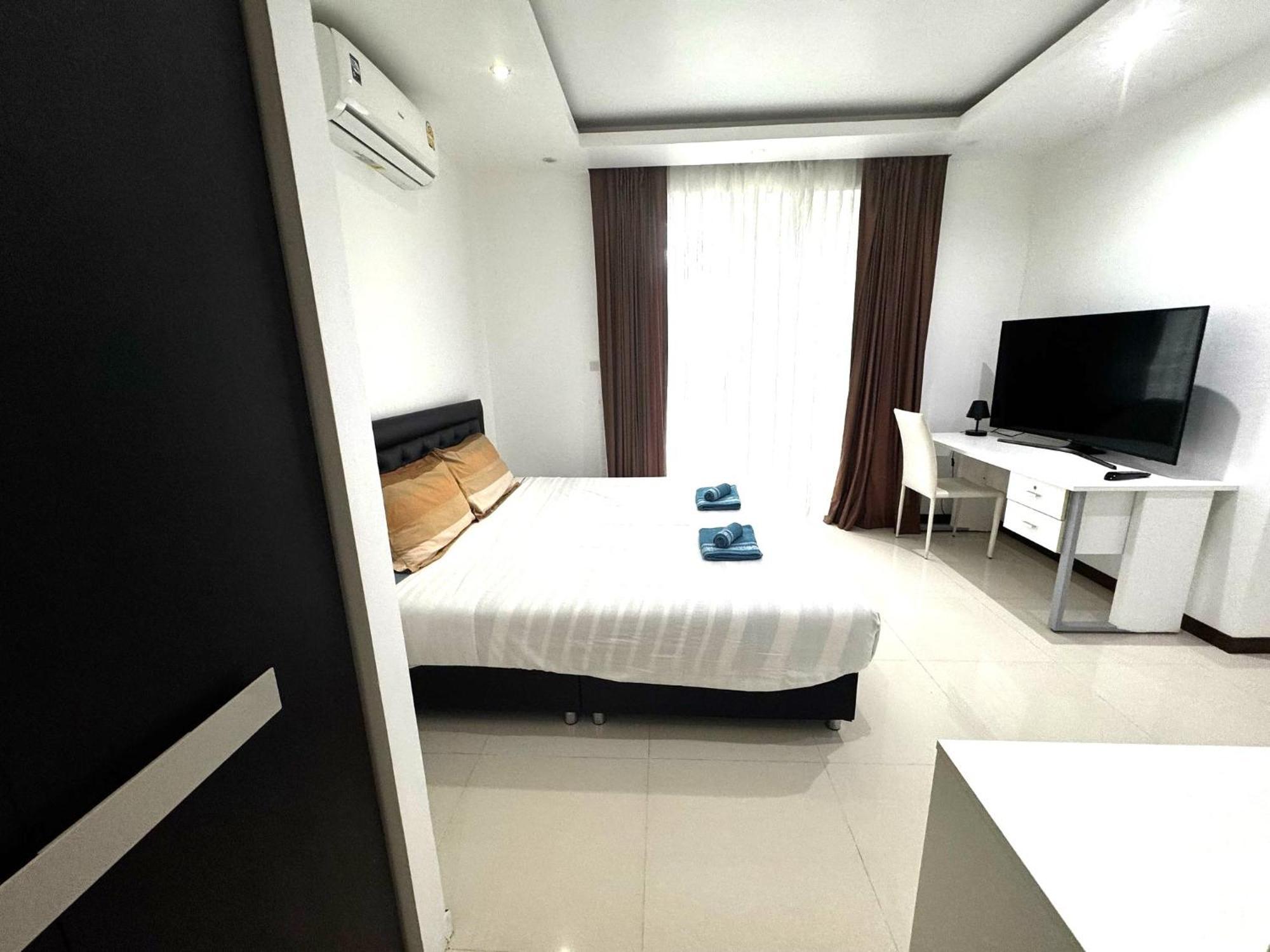 Villa Cheloni 2 Bedrooms Kamala Beach Esterno foto